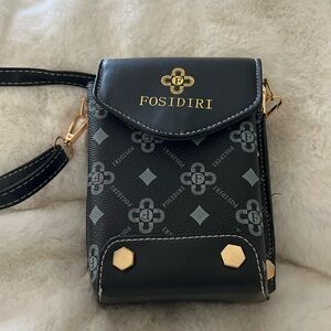 Super cute crossbody